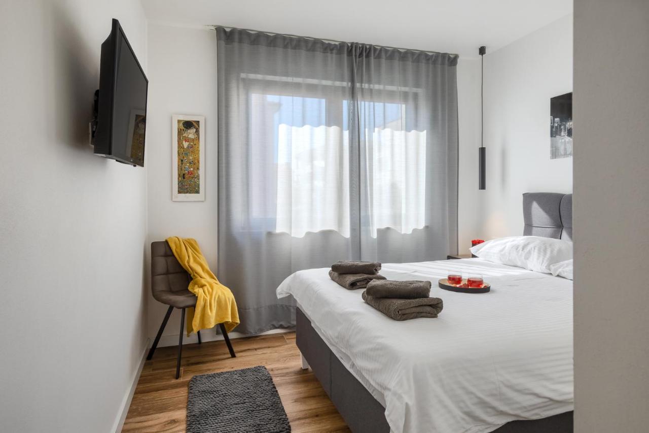 Belvedere Holidays Novigrad Istria Buitenkant foto